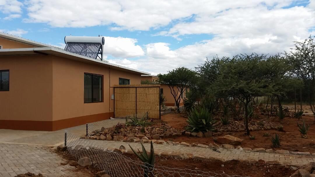 Cheetah View Lodge Otjiwarongo Exteriör bild